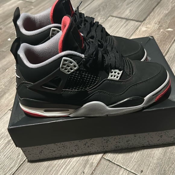 size 11 jordan bred